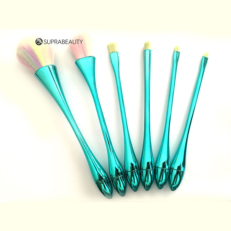 Cruelty free makeup brush kit